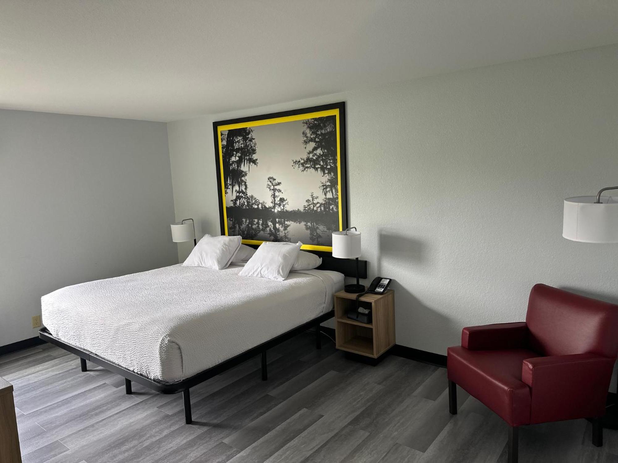 Super 8 By Wyndham Alexandria La Hotel Kültér fotó
