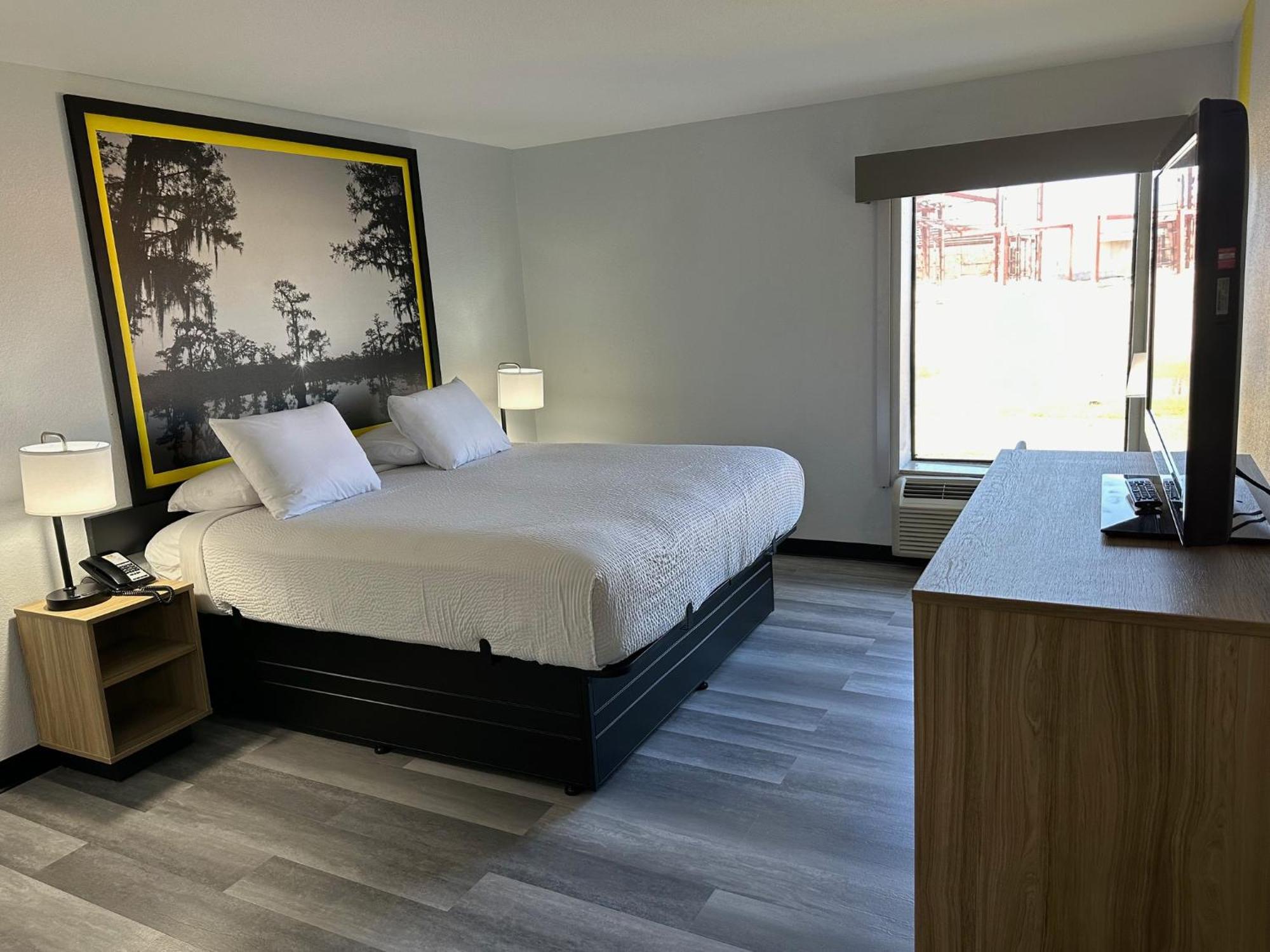 Super 8 By Wyndham Alexandria La Hotel Kültér fotó