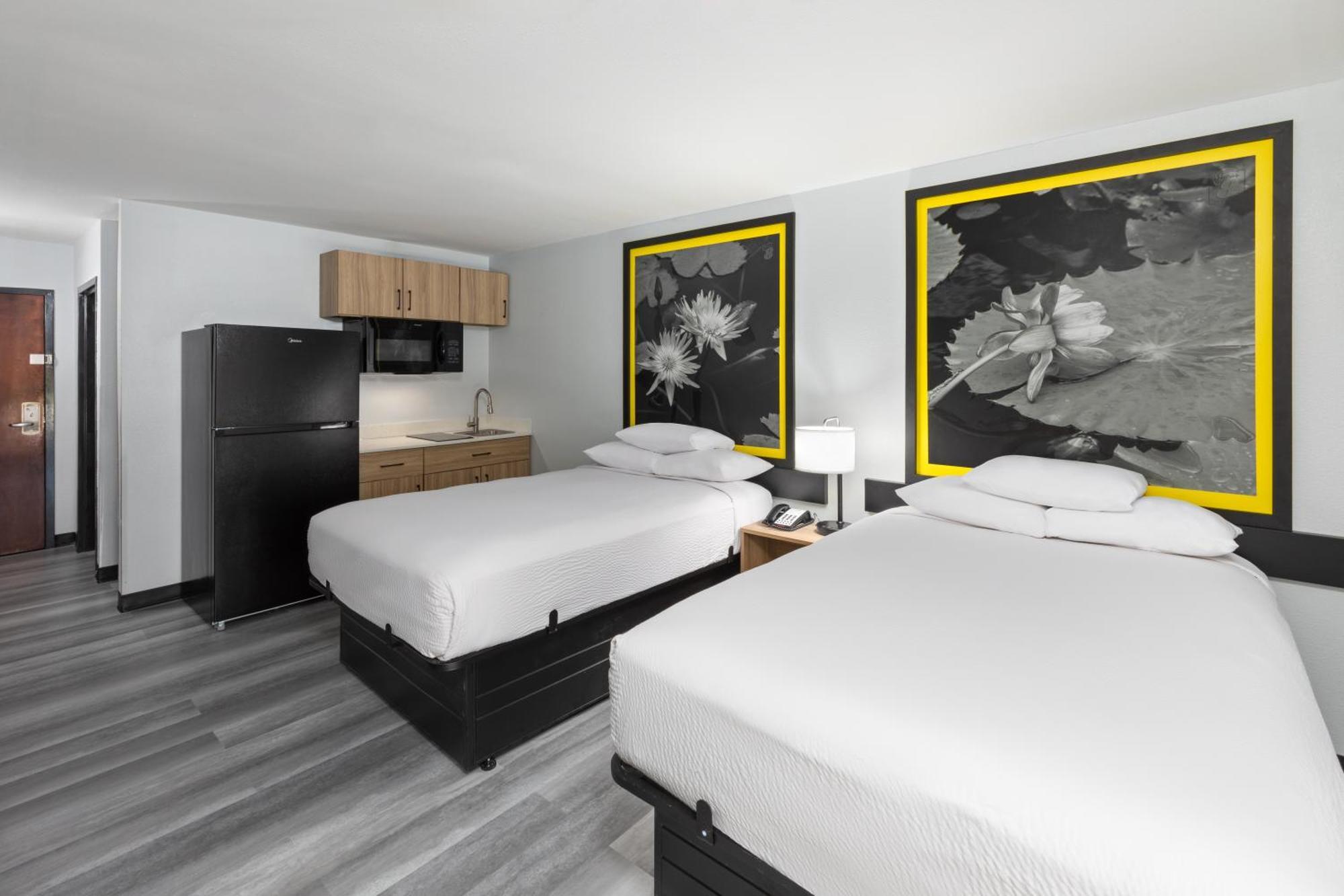 Super 8 By Wyndham Alexandria La Hotel Kültér fotó
