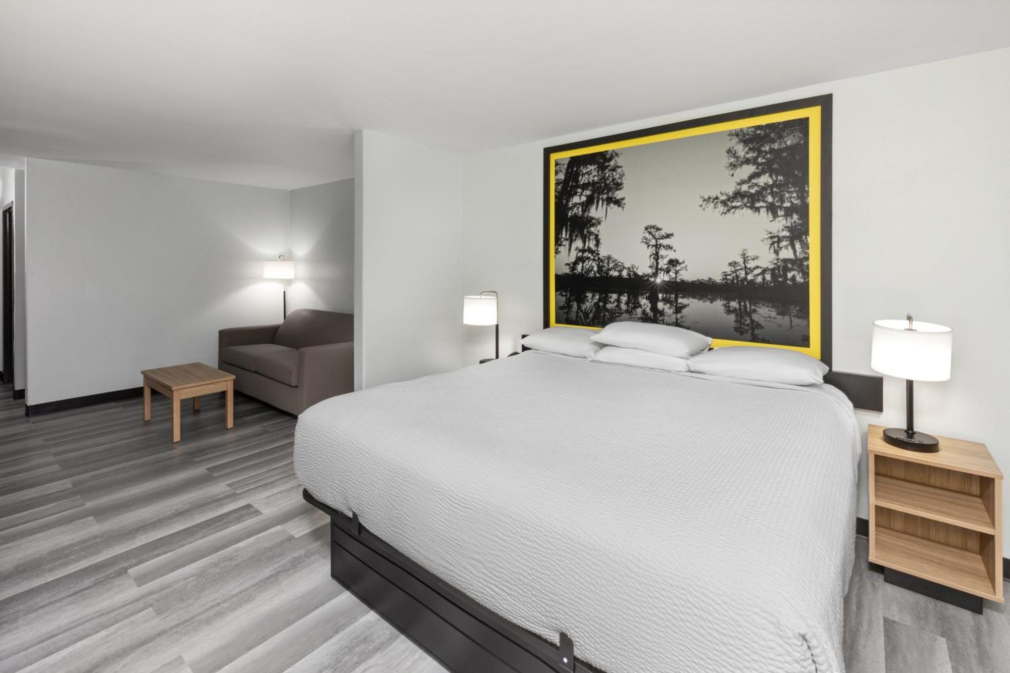 Super 8 By Wyndham Alexandria La Hotel Kültér fotó